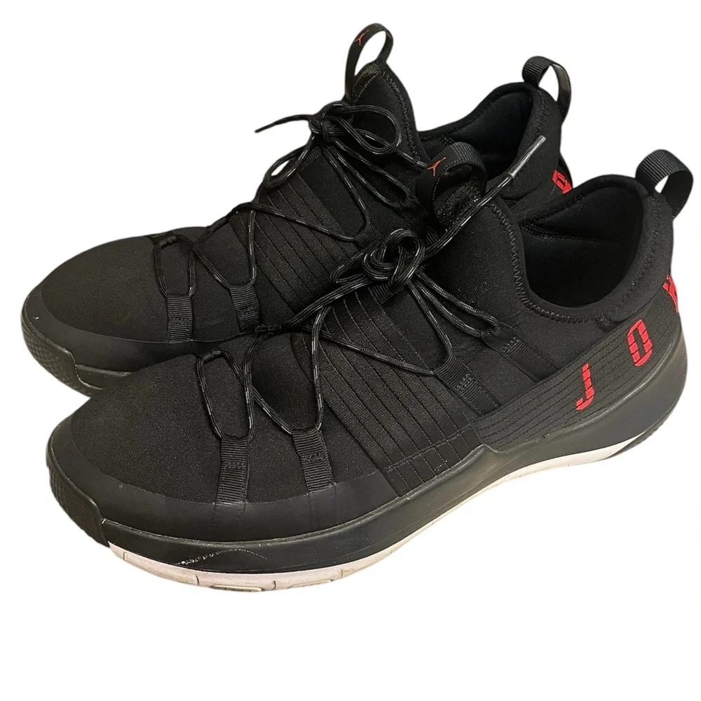 Jordan Men's Red and Black Sneakers